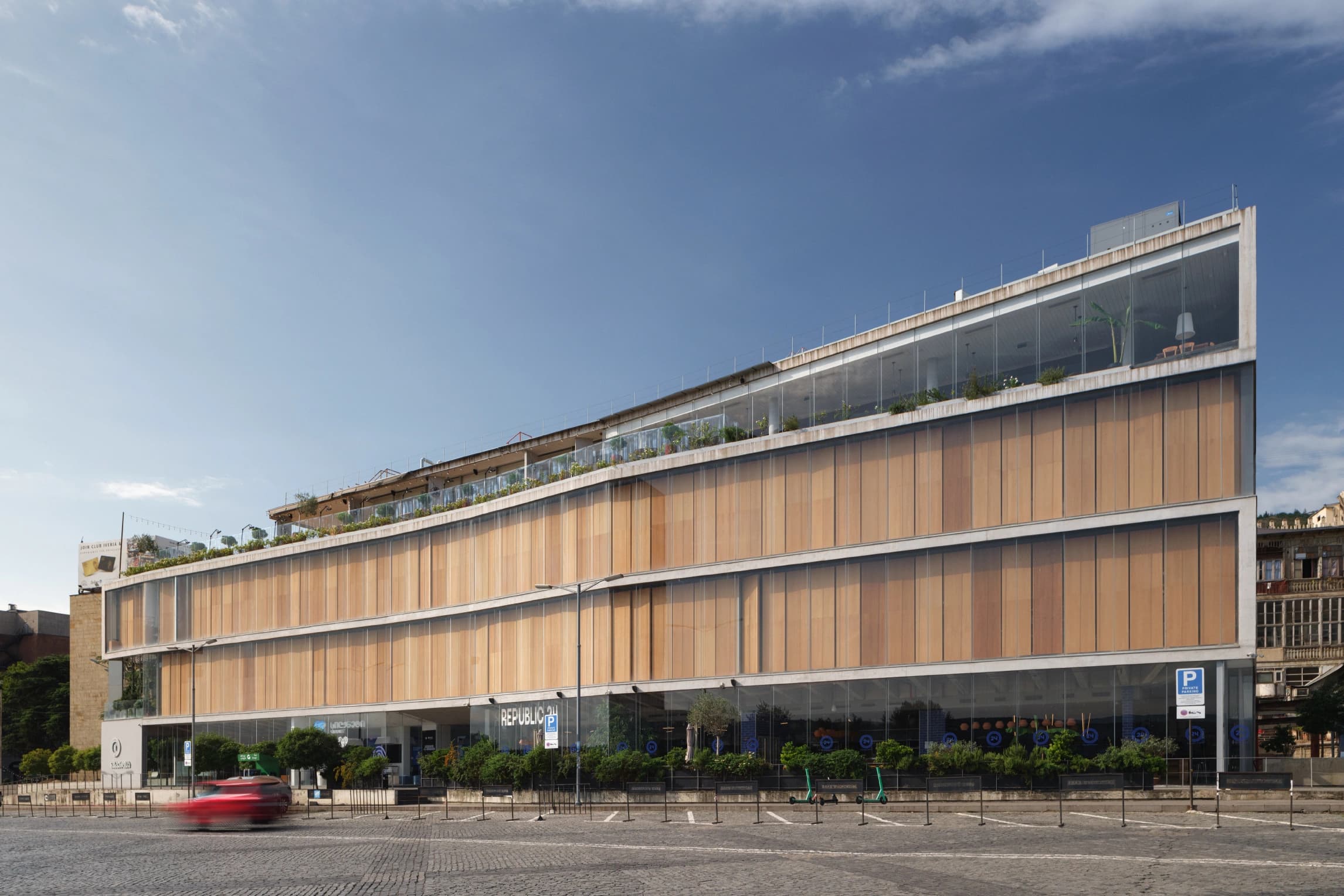 Republic 24, Tbilisi